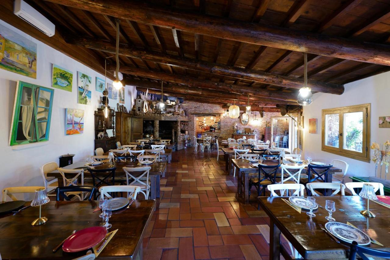 Domaine Pozzo Di Mastri Hotel & Spa فيغاري المظهر الخارجي الصورة