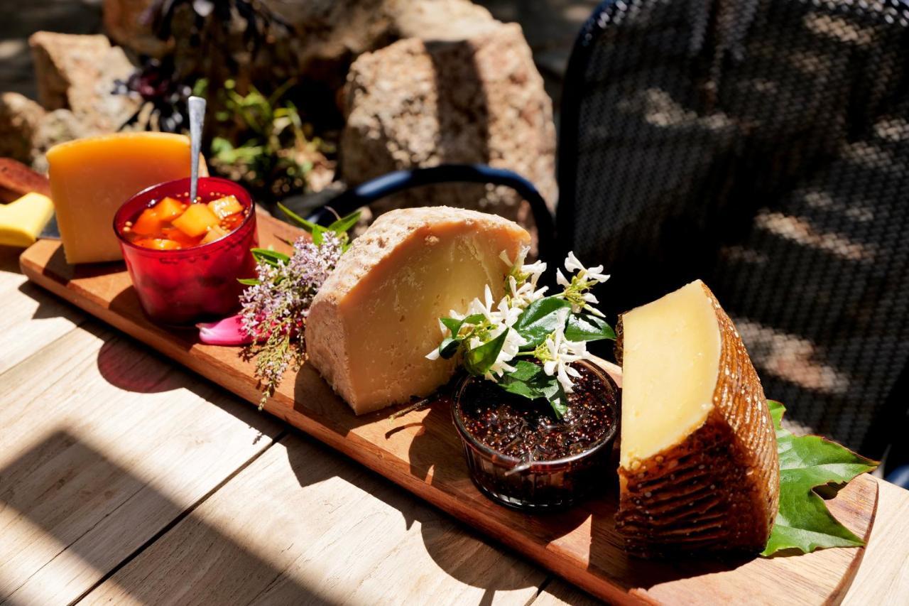 Domaine Pozzo Di Mastri Hotel & Spa فيغاري المظهر الخارجي الصورة