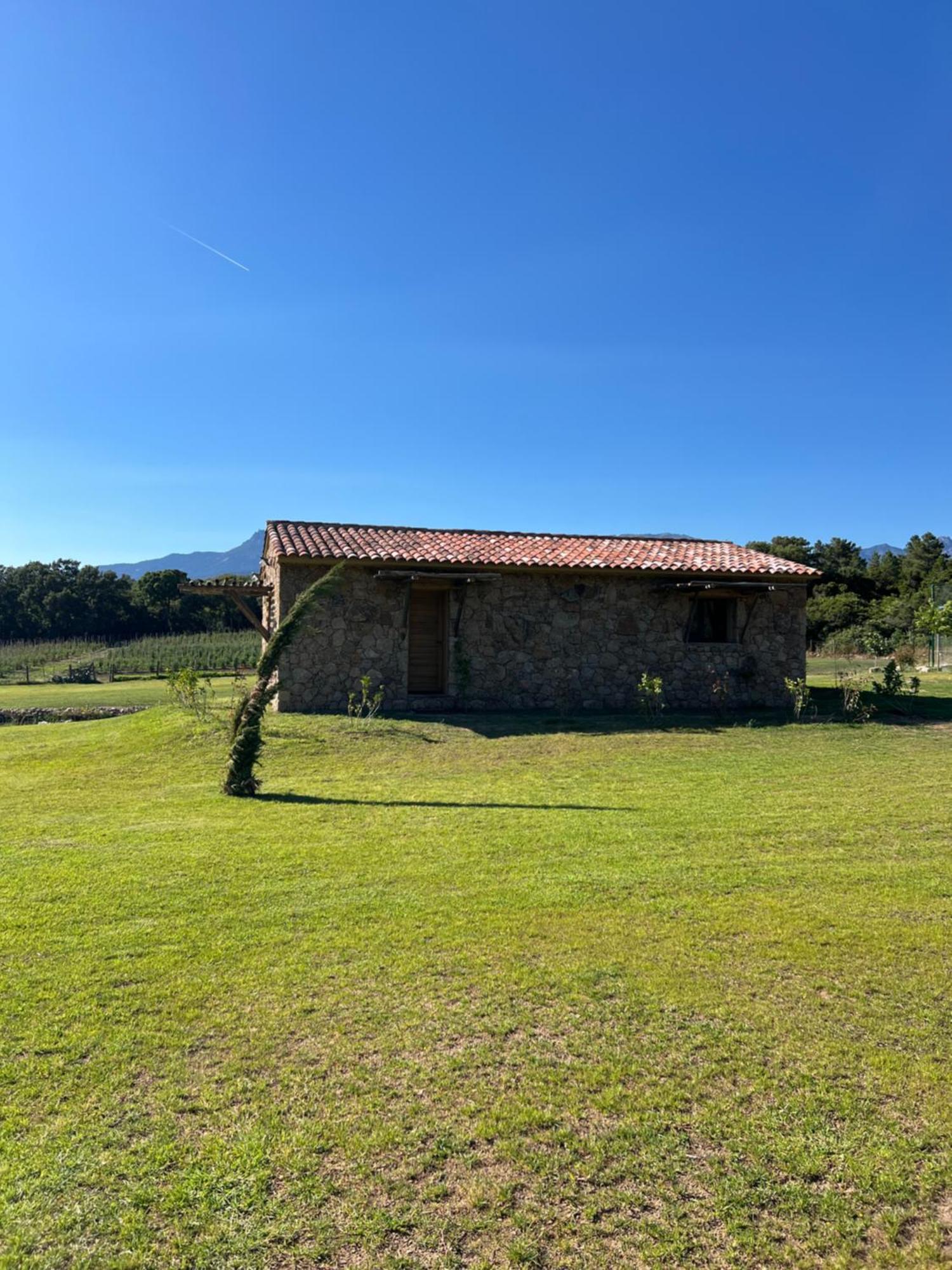 Domaine Pozzo Di Mastri Hotel & Spa فيغاري المظهر الخارجي الصورة